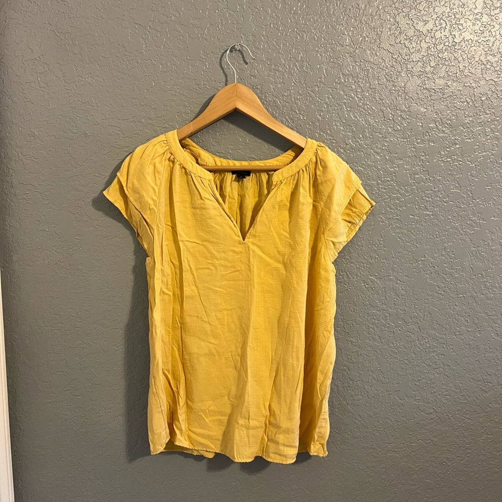 Ann Taylor Notch Neck Short Sleeve Blouse